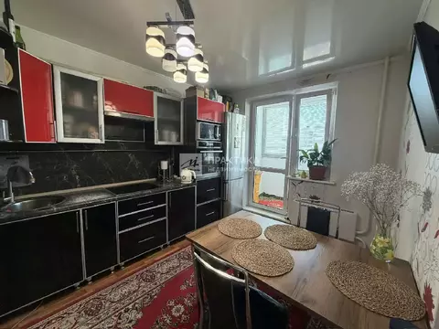 Продается 3-комнатная квартира