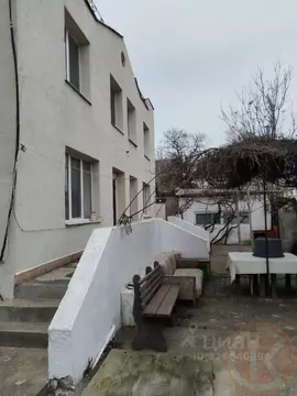 Дом в Крым, Сакский район, Штормовское с/пос, с. Поповка ул. Морская, ...