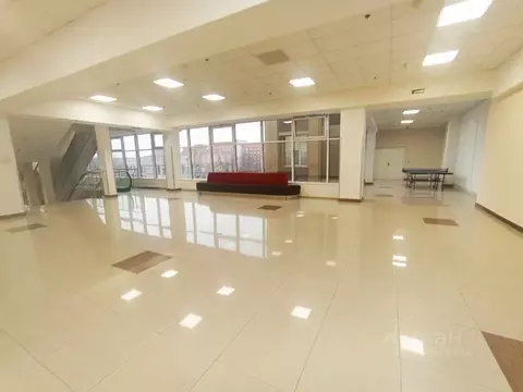 Помещение свободного назначения в Санкт-Петербург Новолитовская ул., ...