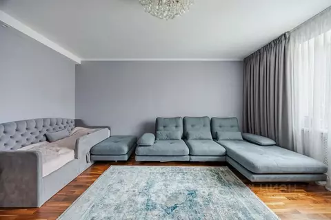 2-к кв. Санкт-Петербург Главная ул., 25 (83.1 м)