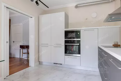 3-к кв. Санкт-Петербург Приморский просп., 52К1 (80.5 м)