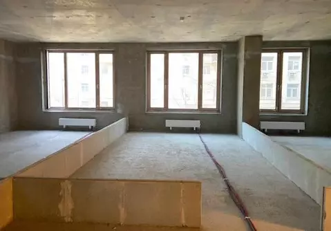 Продается 4-комнатная квартира