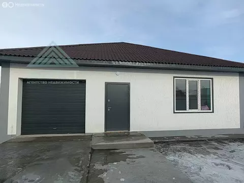 Дом в Усть-Абаканский район, посёлок Тепличный, Весенняя улица (100 м)