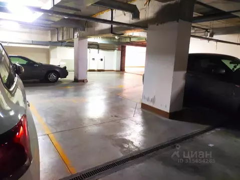 Гараж в Крым, Ялта ул. Руданского, 8 (20 м)