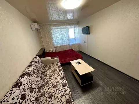 1-к кв. Хабаровский край, Комсомольск-на-Амуре просп. Первостроителей, ...