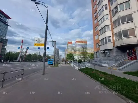 Торговая площадь в Москва Ярцевская ул., 14 (75 м)