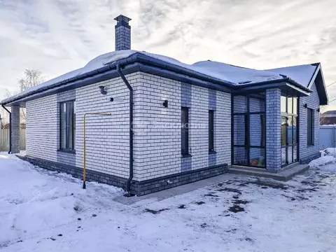 Дом в Тюменская область, Тюменский район, с. Ембаево ул. Тимура ...