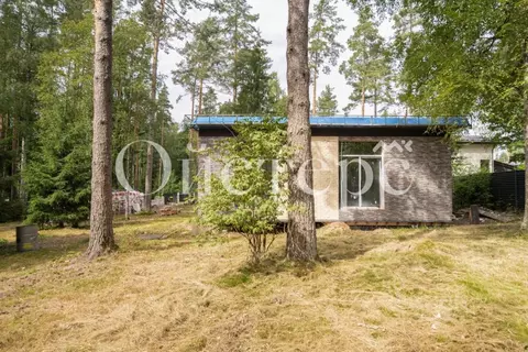 Дом в Ленинградская область, Выборгский район, Первомайское с/пос, ...