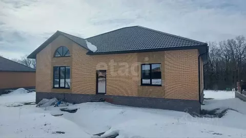 Дом в Белгородская область, Строитель Яковлевский городской округ, ул. ...