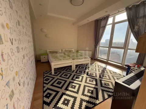 3-к кв. Крым, Симферополь ул. Екатерининская (160.0 м)