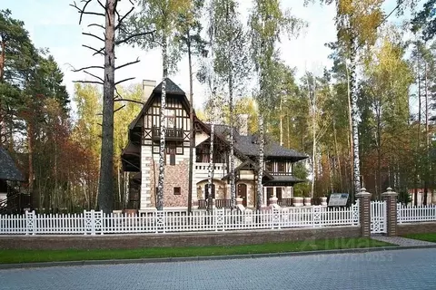 Дом в Московская область, Одинцовский городской округ, пос. Дома ...