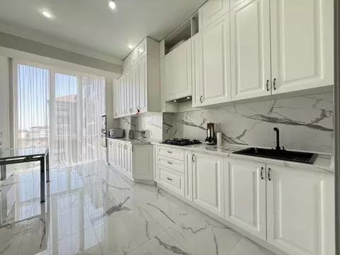 2-к кв. Кабардино-Балкария, Нальчик ул. Тарчокова (74.0 м)