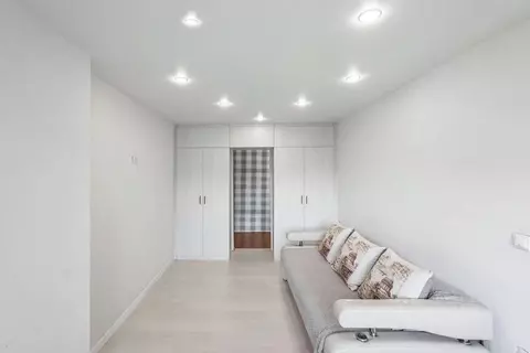 1-к кв. Омская область, Омск ул. Дмитриева, 4к2 (41.1 м)