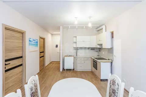 2-к кв. Тюменская область, Тюмень ул. Новоселов, 105 (56.2 м)