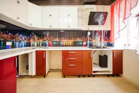 4-к кв. Омская область, Омск ул. 3-я Железнодорожная, 11 (72.0 м)