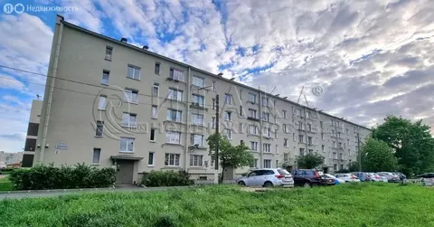 3-комнатная квартира: Ломоносов, Профсоюзная улица, 11А (42.3 м)
