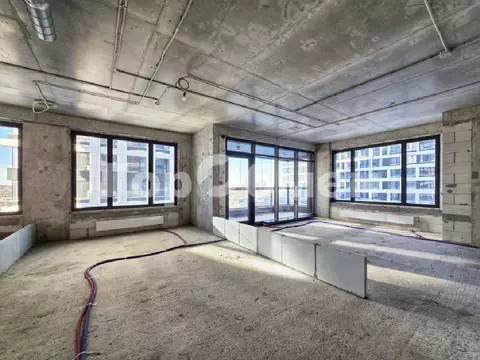 Продается 4-комнатная квартира