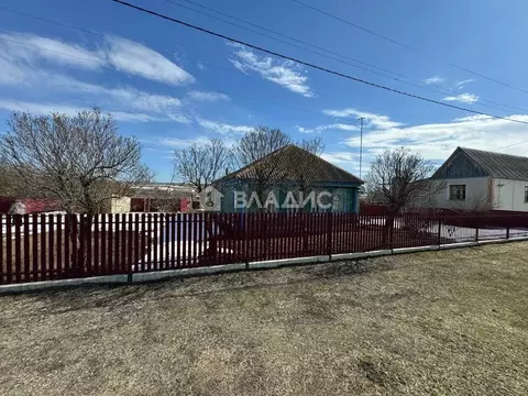 Дом в Пензенская область, Пензенский район, Ленинский сельсовет, с. ...