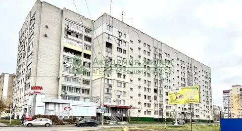 2-комнатная квартира: Энгельс, Комсомольская улица, 143 (49 м)