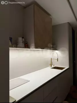 2-комнатная квартира: Тобольск, улица Семёна Ремезова, 3А (50 м)