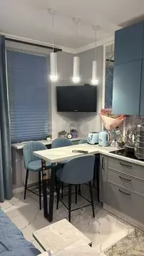 3-к кв. Санкт-Петербург пос. Парголово, Заречная ул., 17 (79.0 м)