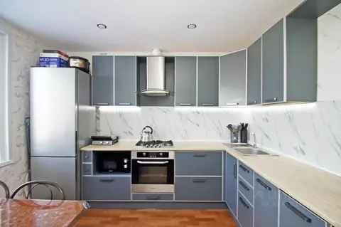 2-к кв. Омская область, Омск Краснознаменная ул., 26/1 (52.2 м)