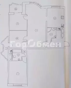 Продается 4-комнатная квартира