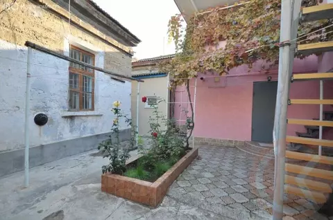 2-комнатная квартира: Евпатория, Нижняя улица, 15 (38 м)