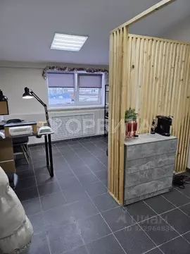 Офис в Тюменская область, Тюмень ул. 50 лет Октября, 120 (17 м)