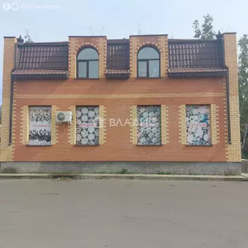 Торговая площадь (221 м)