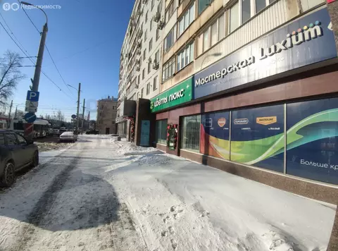 Торговая площадь (148 м)