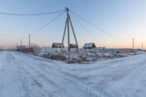 Участок в Тюменская область, Тюменский муниципальный округ, д. ...