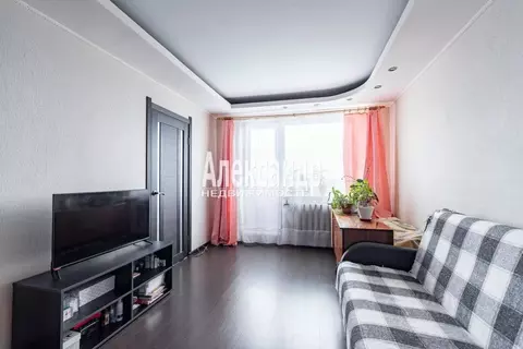 4-к кв. Ленинградская область, Гатчинский муниципальный округ, пос. ...