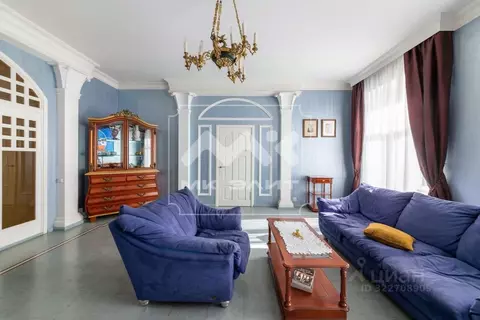 2-к кв. Санкт-Петербург Караванная ул., 11/64 (90.4 м)