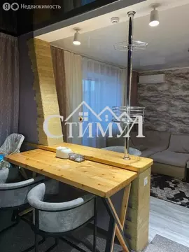 3-комнатная квартира: Черногорск, улица Калинина, 10 (69.9 м)