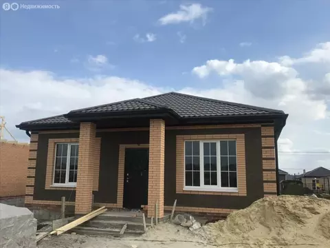 Дом в Ростов-на-Дону, Зрелищная улица (90 м)