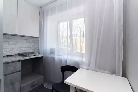 2-к кв. Тюменская область, Тюмень ул. 50 лет Октября, 39 (41.0 м)