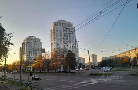 1-к кв. Кемеровская область, Новокузнецк Кузнецкстроевский просп., 9 ...