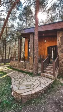 Дом в Кабардино-Балкария, Эльбрусский район, с. Эльбрус ул. ...