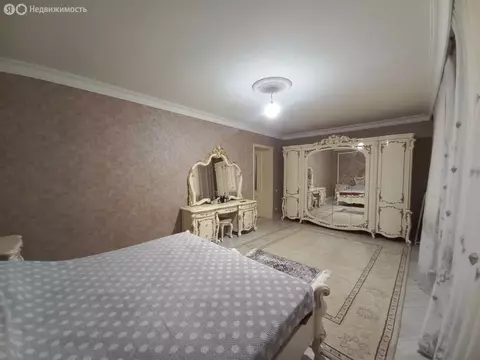 Дом в посёлок городского типа Ленинкент, улица Генжеханова, 40 (165 м)