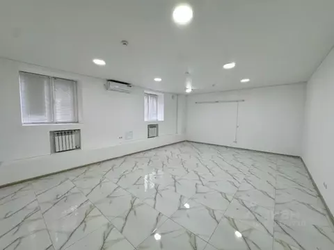 Помещение свободного назначения в Волгоградская область, Волгоград ул. ...