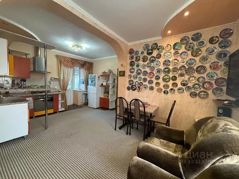 Дом в Ростовская область, Матвеево-Курганское с/пос, Колесниково хут. ...