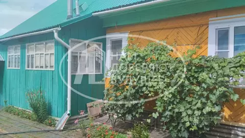 Дом в Удмуртия, Можгинский район, с. Большая Уча Октябрьская ул., 32 ...