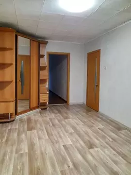 2-к кв. Пермский край, Пермь ш. Космонавтов, 102 (44.3 м)