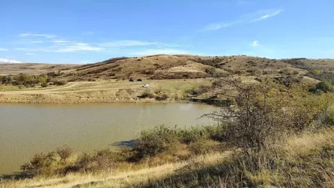 Участок в Крым, Кировский район, Первомайское с/пос, с. Отважное ул. ...