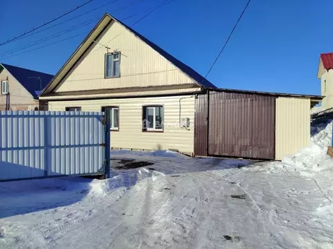 Дом в Башкортостан, Ишимбайский район, Ишеевский сельсовет, д. Урняк  ...
