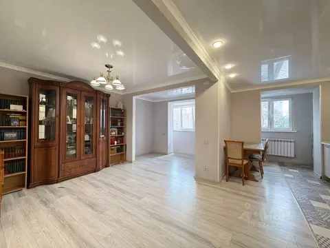 3-к кв. Кабардино-Балкария, Нальчик ул. Кирова (68.8 м)