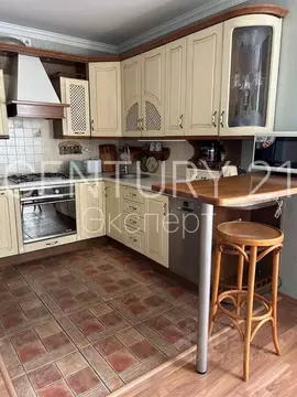 3-к кв. Калининградская область, Калининград Озерная ул., 40 (105.0 м)