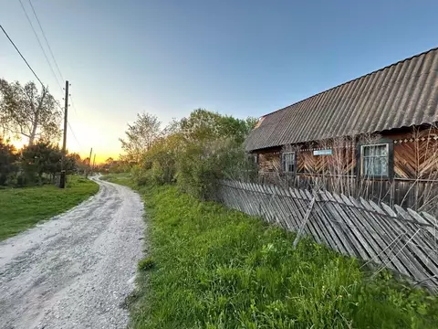 Участок в Брянская область, Жуковский муниципальный округ, с. Вщиж ул. ...