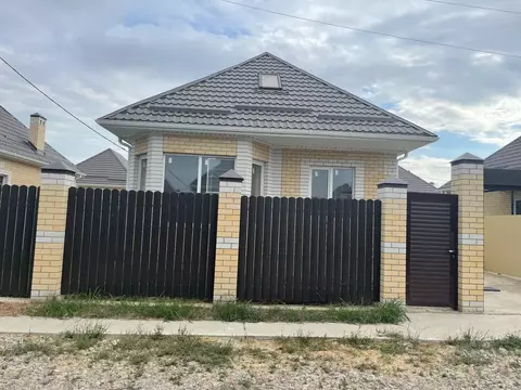 Дом в Краснодарский край, Краснодар пл. Главная городская (100 м)